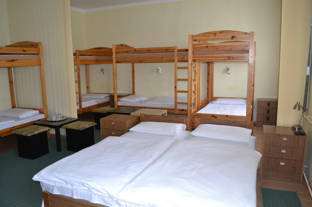 Lokomotiv Motel Eger Eksteriør bilde
